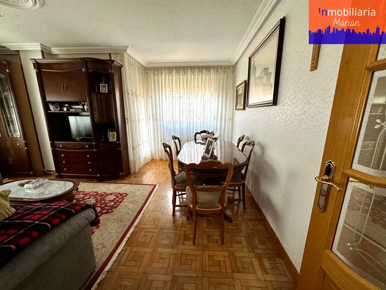 Sala de estar de Piso en venta en Aranda de Duero con Calefacción, Terraza y Trastero