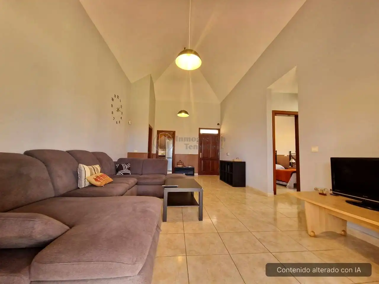 Sala de estar de Casa o chalet en venta en Arona con Terraza, Piscina y Amueblado