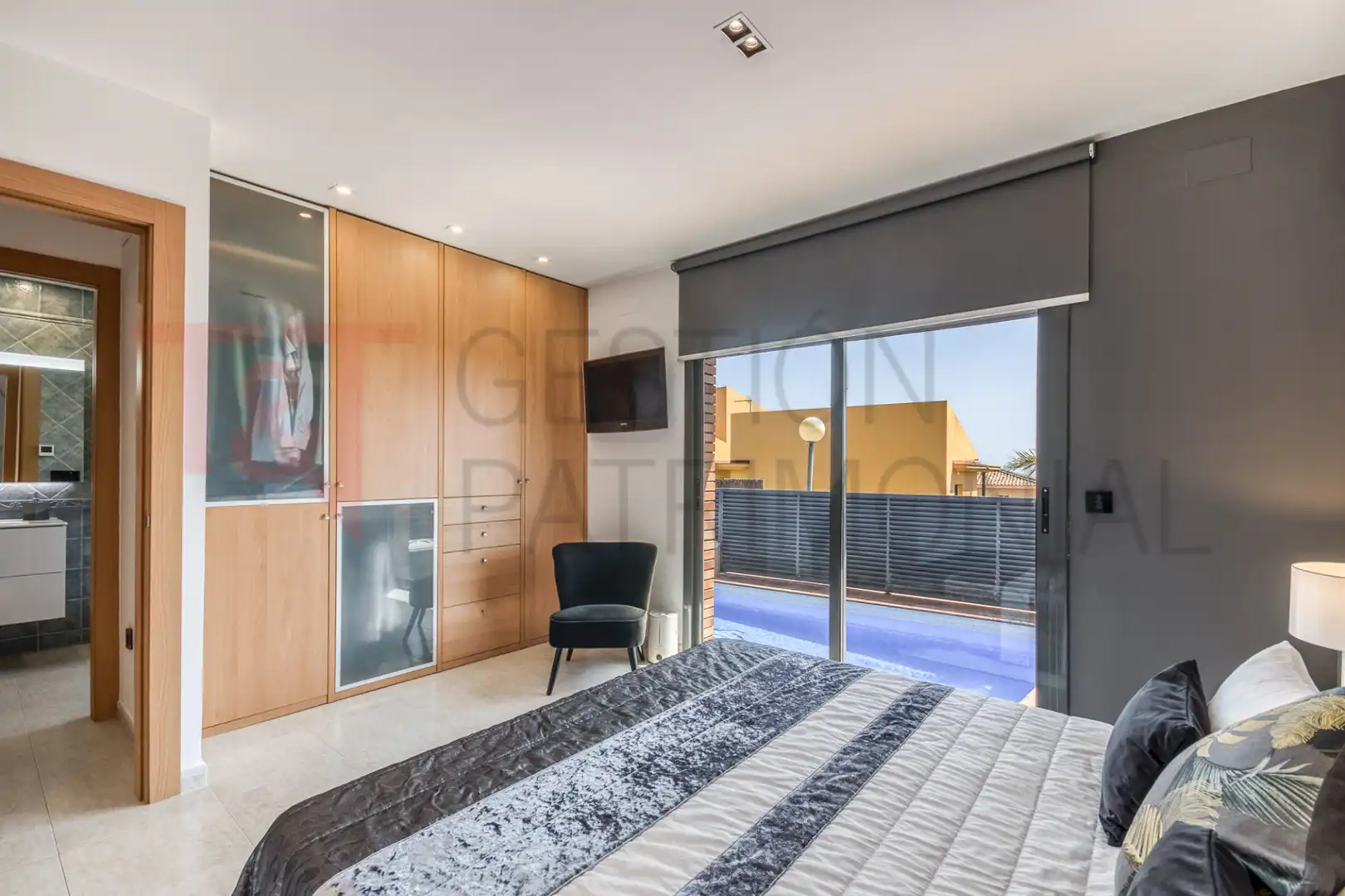Habitación de Casa o chalet en venta en Vilanova i la Geltrú con Aire acondicionado, Calefacción y Terraza