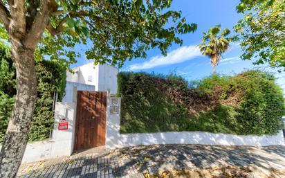 Vista exterior de Casa o xalet en venda en Bormujos amb Aire condicionat i Terrassa