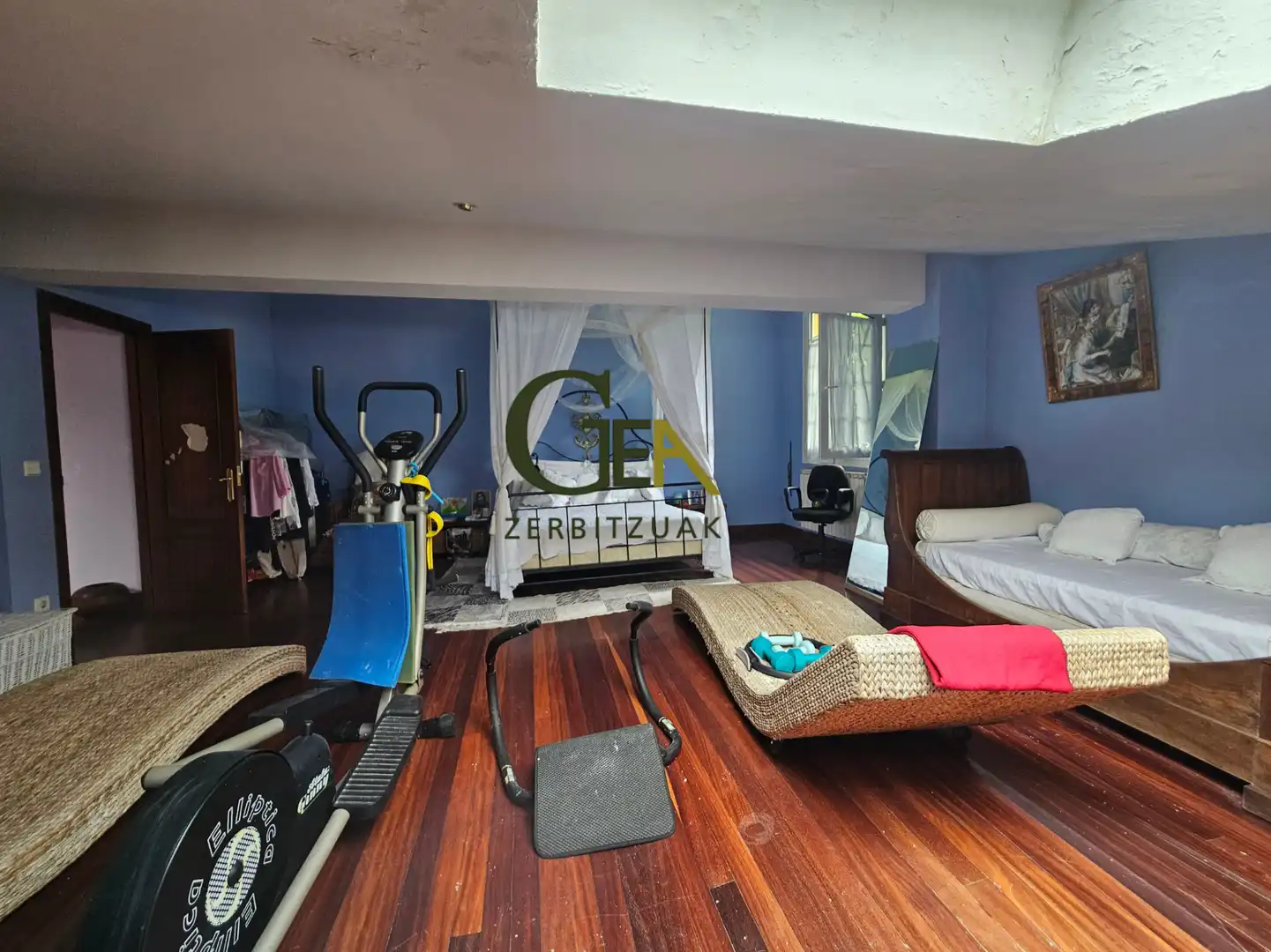Schlafzimmer von Einfamilien-Reihenhaus zum Verkauf in Alkiza mit Heizung, Privatgarten und Terrasse
