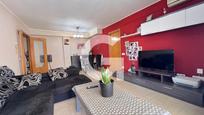 Living room of Flat for sale in Rubí  with Air Conditioner, Heating and Oven