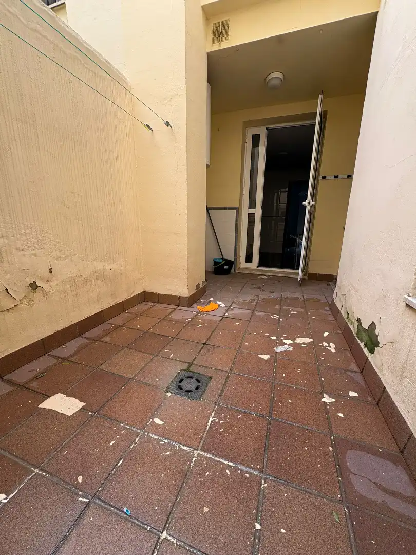 Wohnung zum Verkauf in Los Palacios y Villafranca mit Klimaanlage, Terrasse und Abstellraum