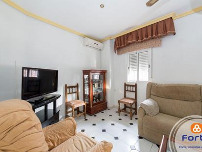 Living room of House or chalet for sale in  Córdoba Capital  with Air Conditioner, Heating and Terrace