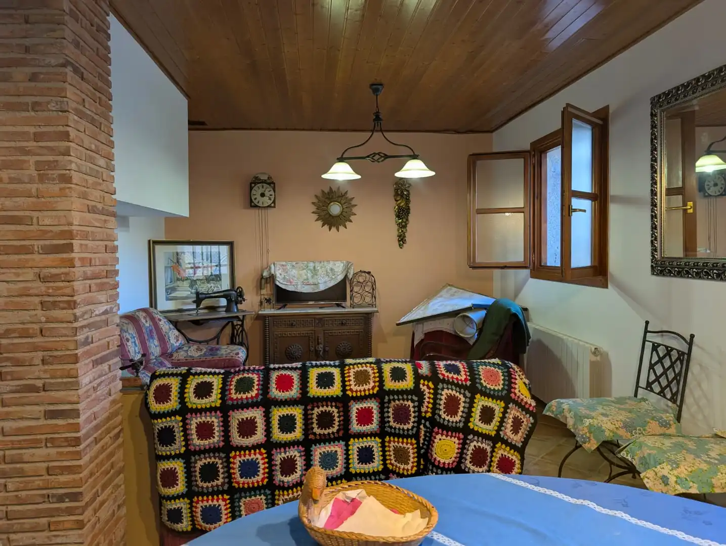 Sala d'estar de Apartament en venda en Ezcaray amb Calefacció, Traster i Moblat