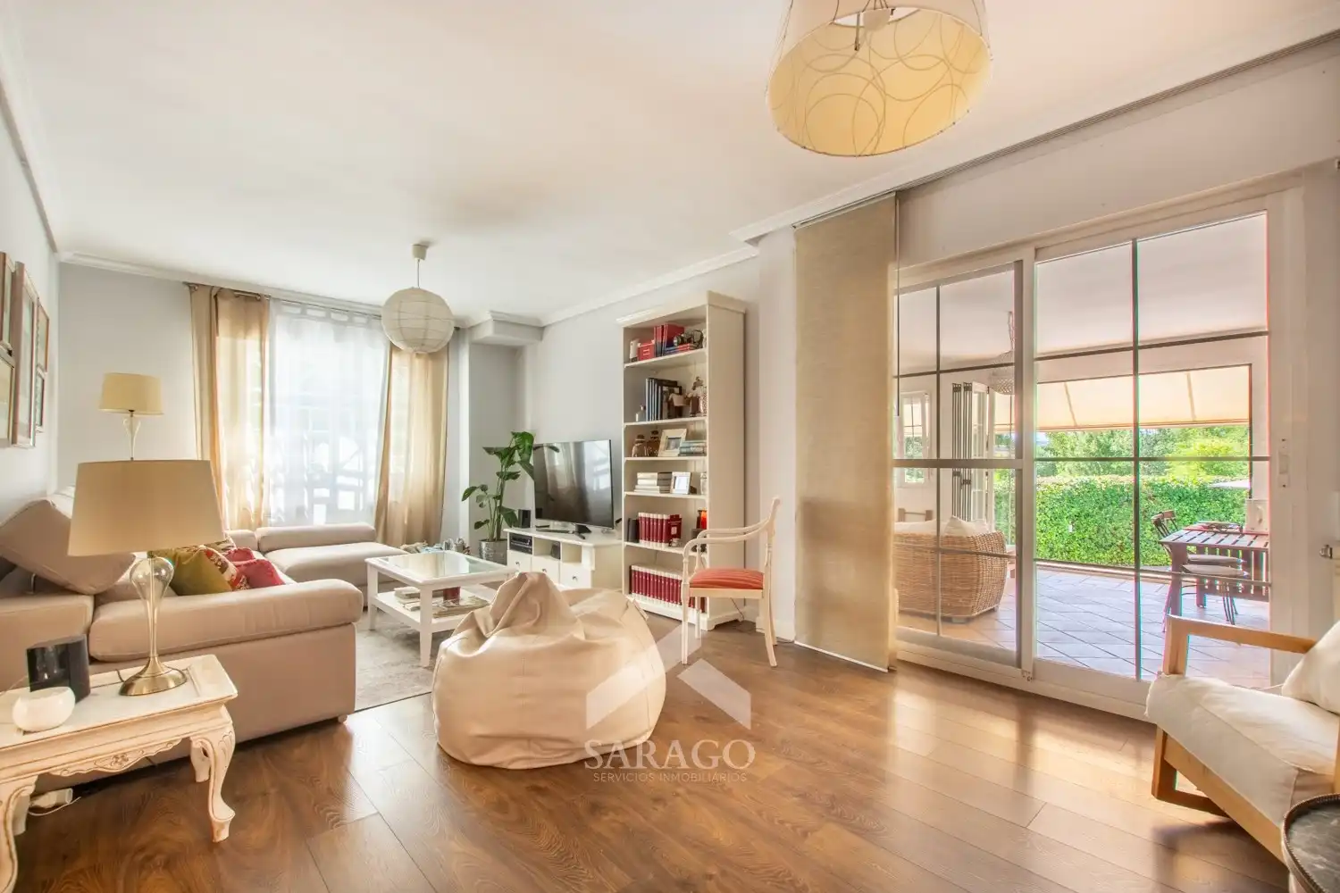 Living room of Houses for sale in Las Rozas de Madrid  with Storage room