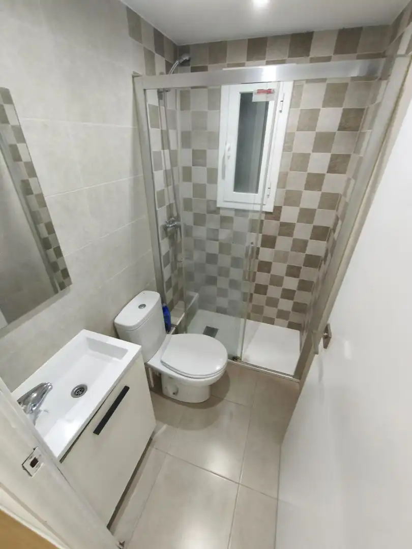 Bathroom of Flat for rent in Príncep de Viana - Clot -Xalets Humbert Torres