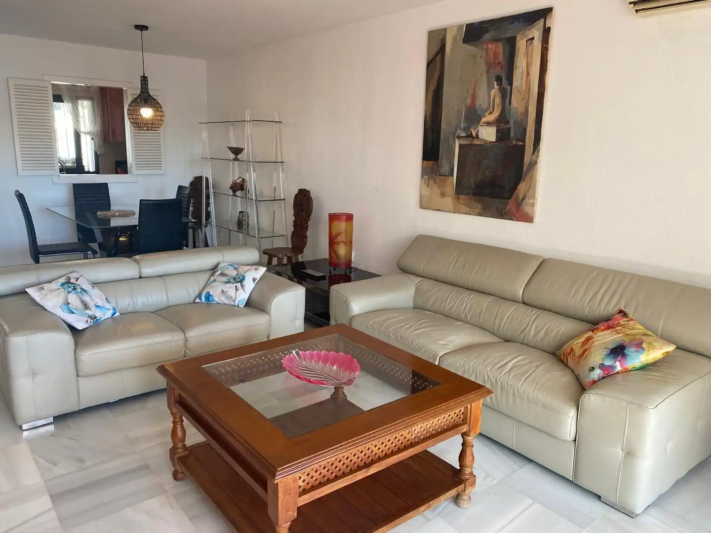 Sala de estar de Piso de alquiler en Marbella con Amueblado y Se aceptan mascotas