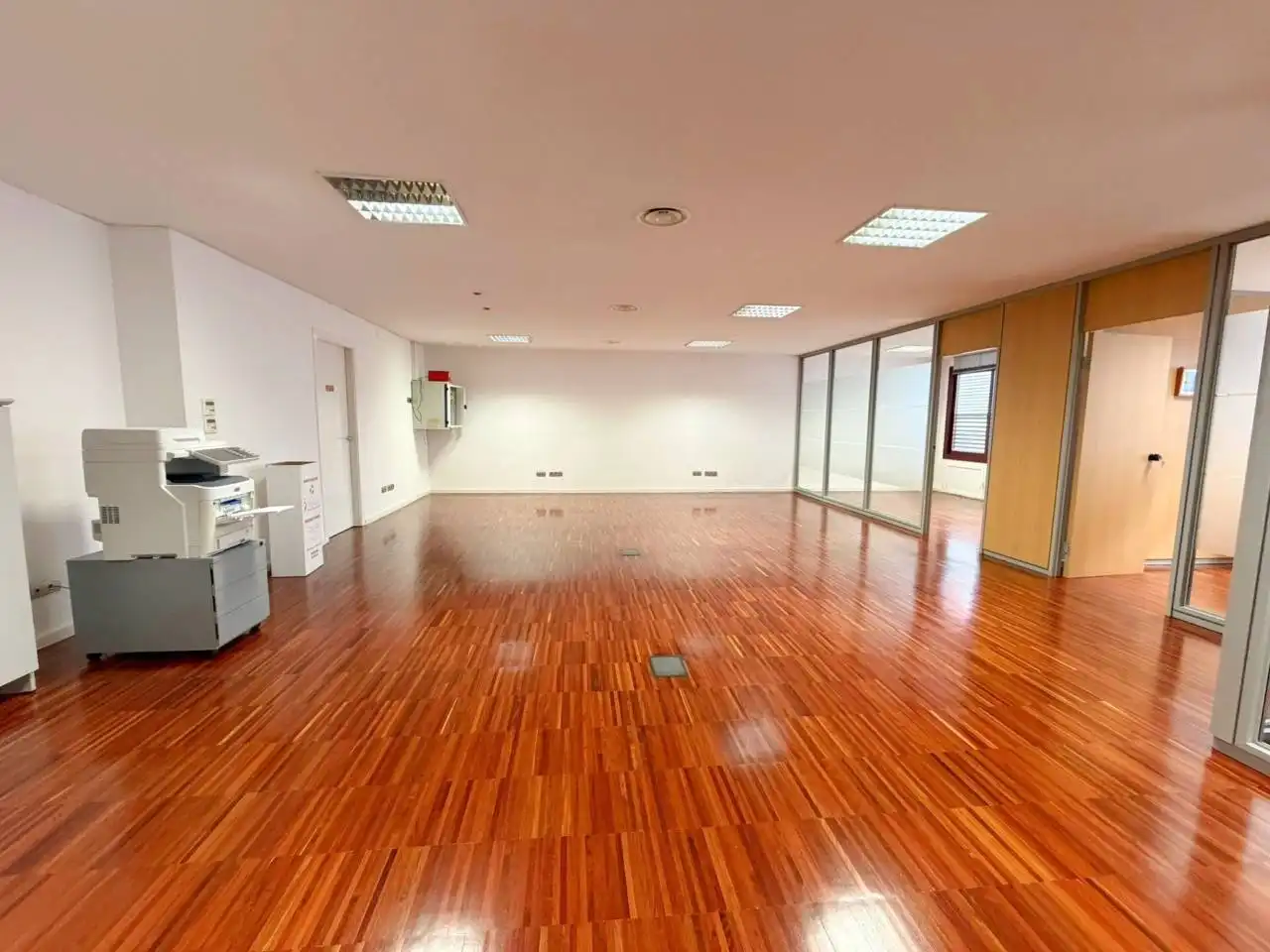 Office space with lift for sale in Calle Marqués de Setmenat