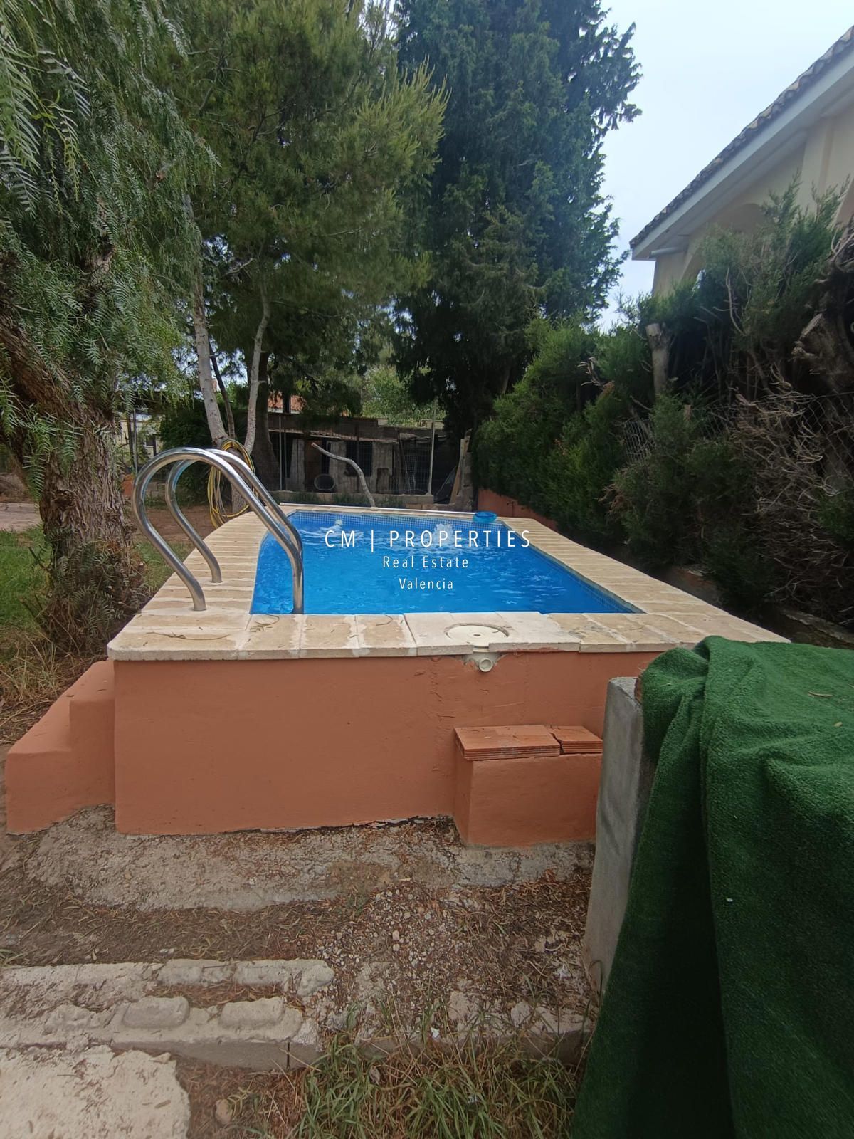 Swimming pool of House or chalet for sale in Llíria  with Air Conditioner, Heating and Private garden