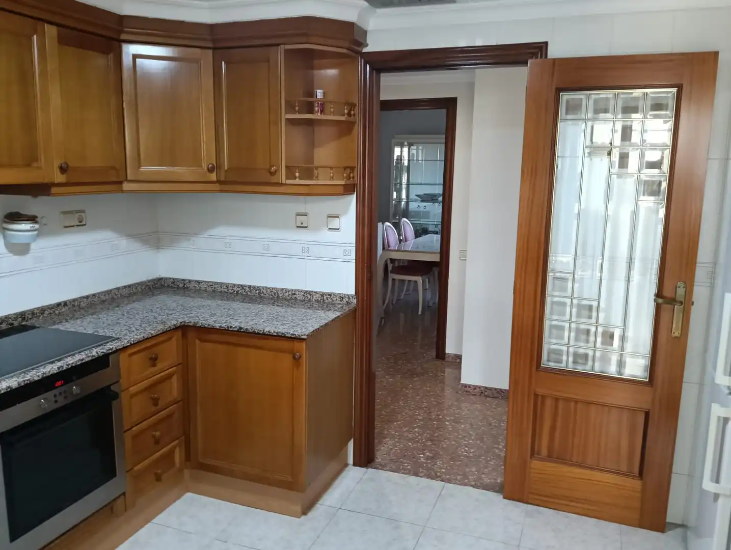 Wohnung mit Aufzug zur Miete in Avinguda del País Valencià 3