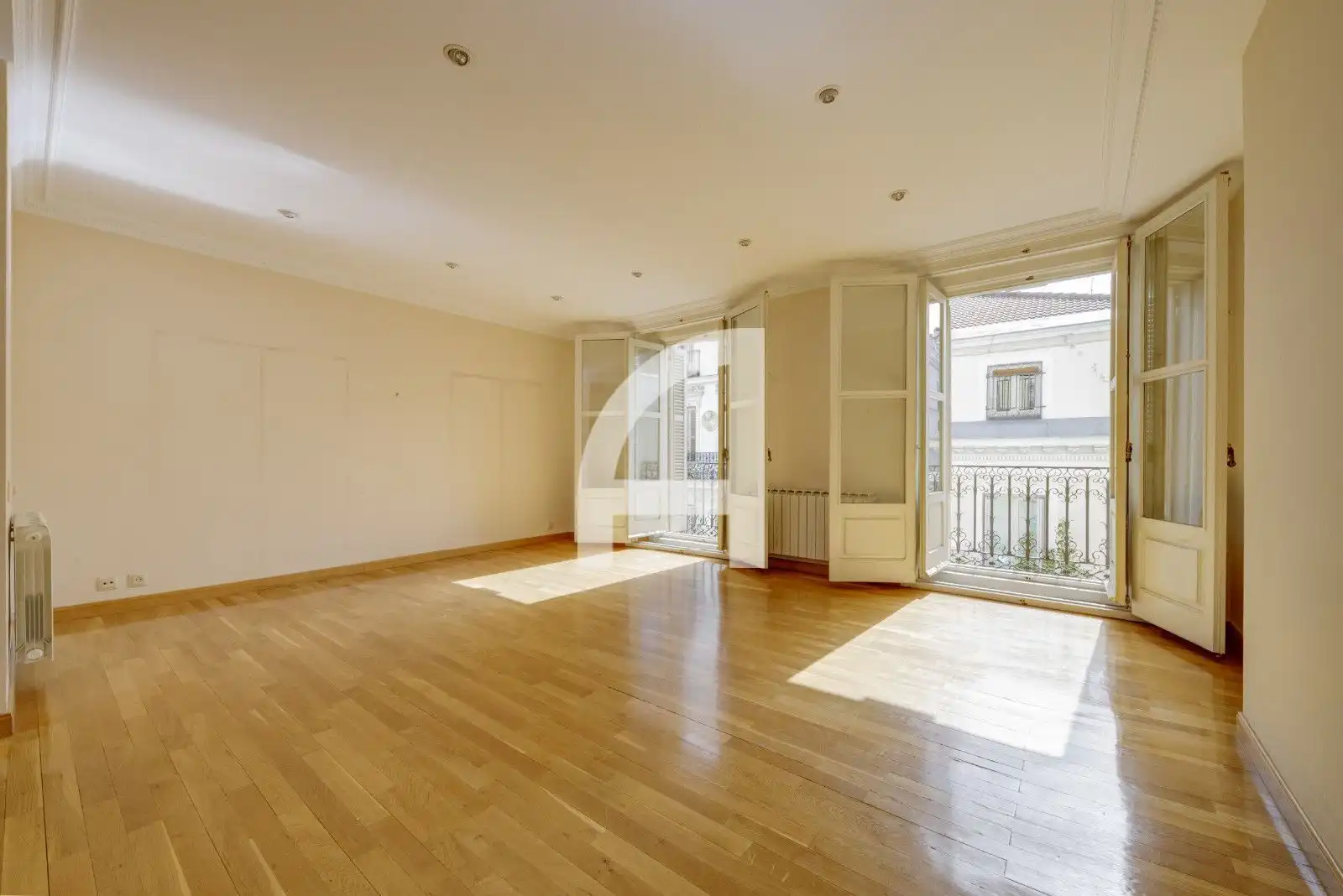 Vista exterior de Piso en venta en Madrid con Aire acondicionado, Calefacción y Terraza