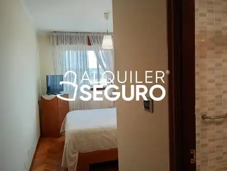 Habitación de Piso de alquiler en Culleredo con Calefacción, Terraza y Trastero
