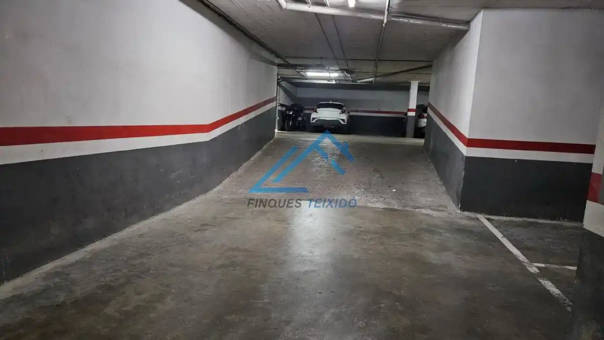 Einzelparkplatz zum Verkauf in Carrer del Montsant, imagen 8