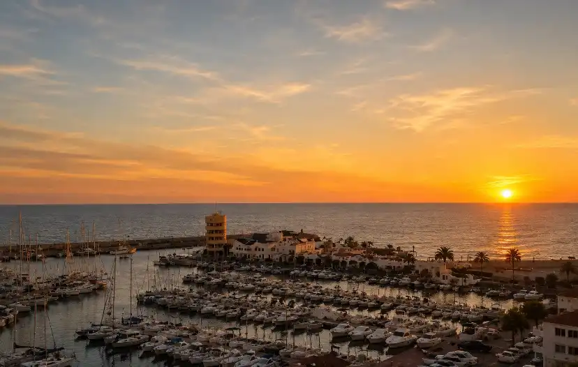 Wohnung zum Verkauf in Roquetas de Mar mit Klimaanlage, Terrasse und Möbliert