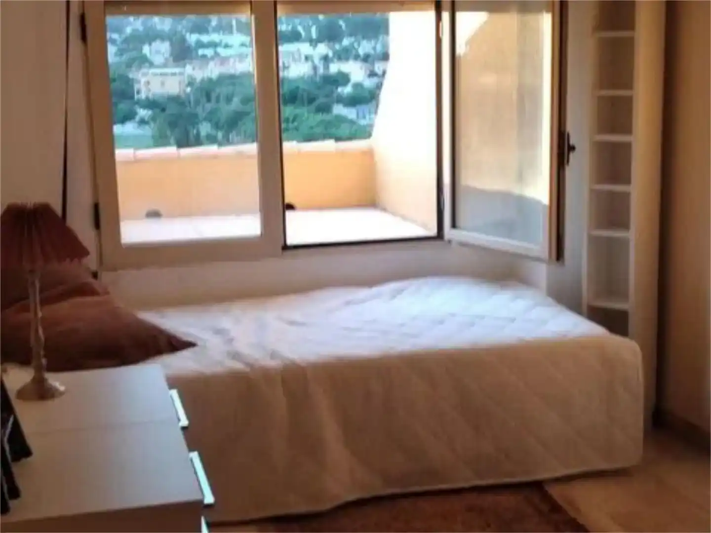 Habitación de Piso para compartir en Dénia con Piscina, Amueblado y Balcón