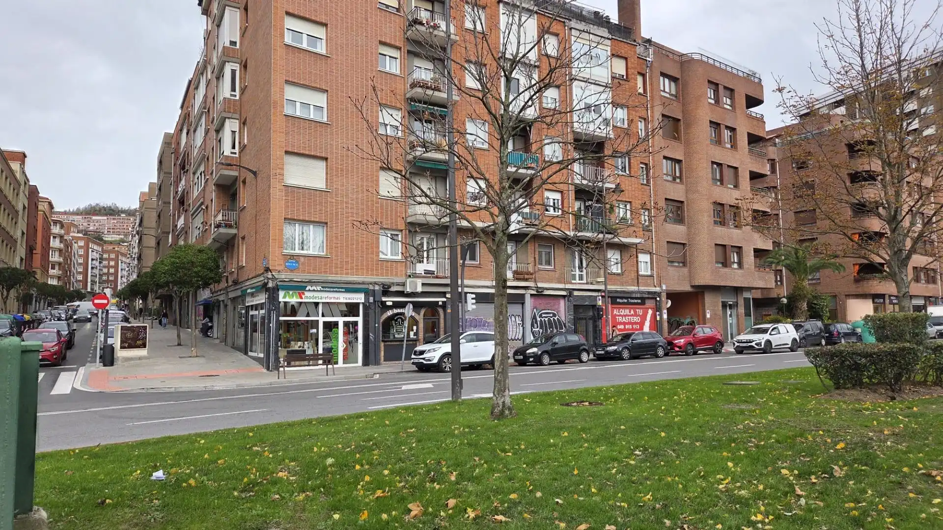 Vista exterior de Local en venta en Bilbao 