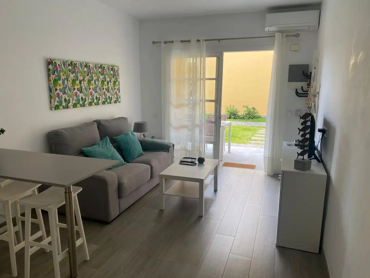 Sala de estar de Apartamento de alquiler en San Bartolomé de Tirajana con Jardín privado, Terraza y Trastero