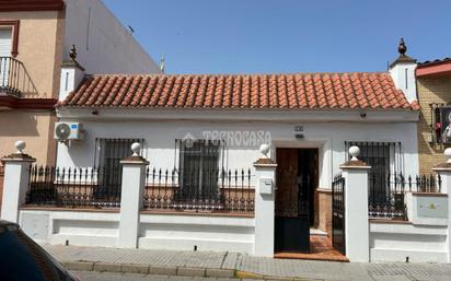 Exterior view of Single-family semi-detached for sale in La Rinconada  with Air Conditioner, Parquet flooring and Terrace