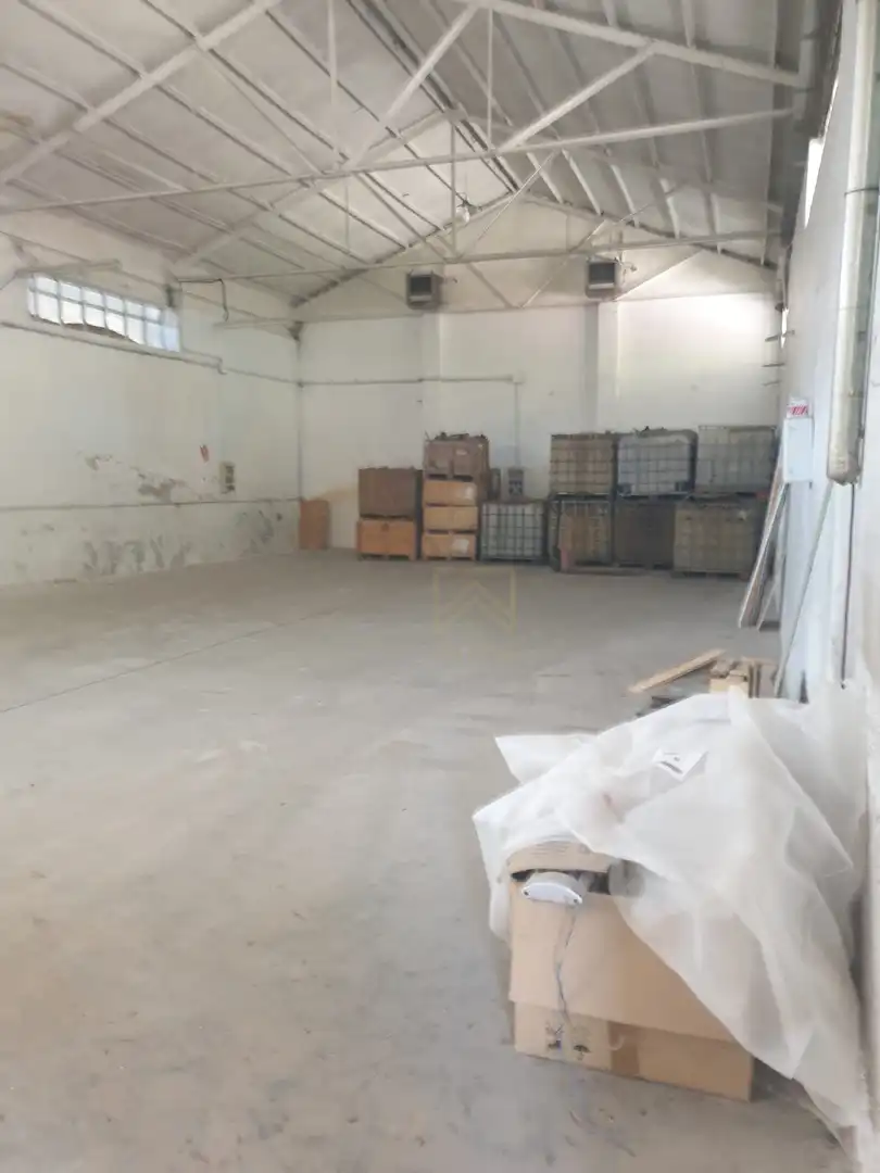 Nau industrial de lloguer en Entrambasaguas