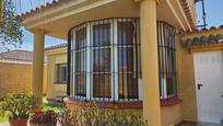 Exterior view of House or chalet for sale in Chiclana de la Frontera  with Heating, Private garden and Storage room