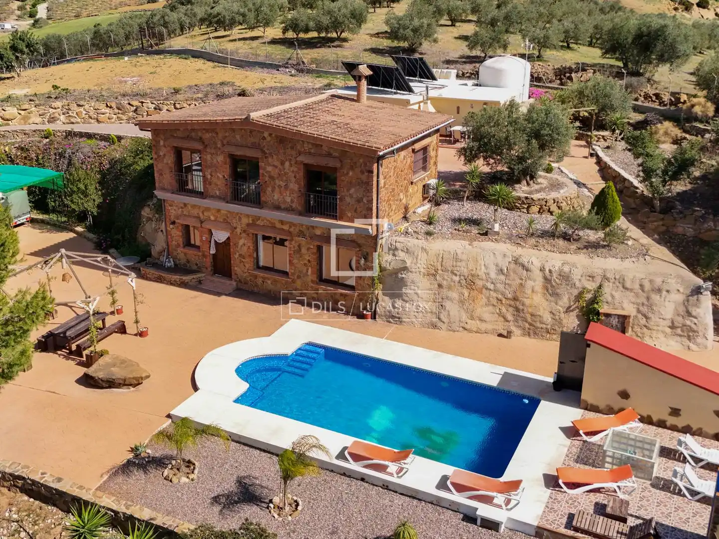 Vista exterior de Finca rústica en venda en Ardales amb Aire condicionat, Terrassa i Traster