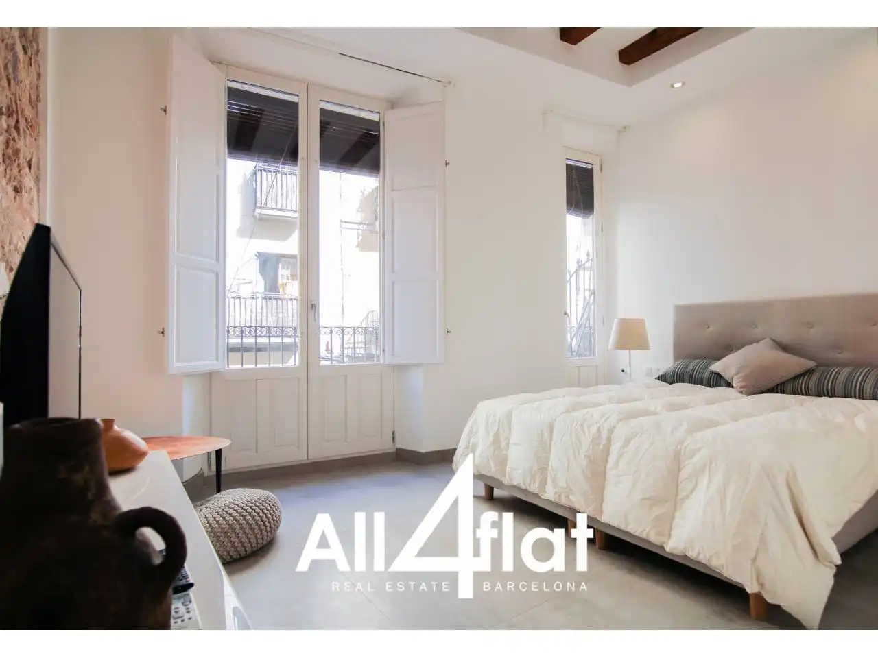 Flat with terrace for sale in Calle Nou de la Rambla, imagen 17