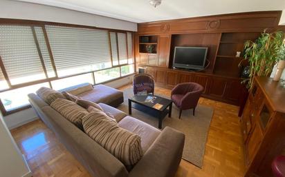 Living room of Flat to rent in Vigo   with Heating