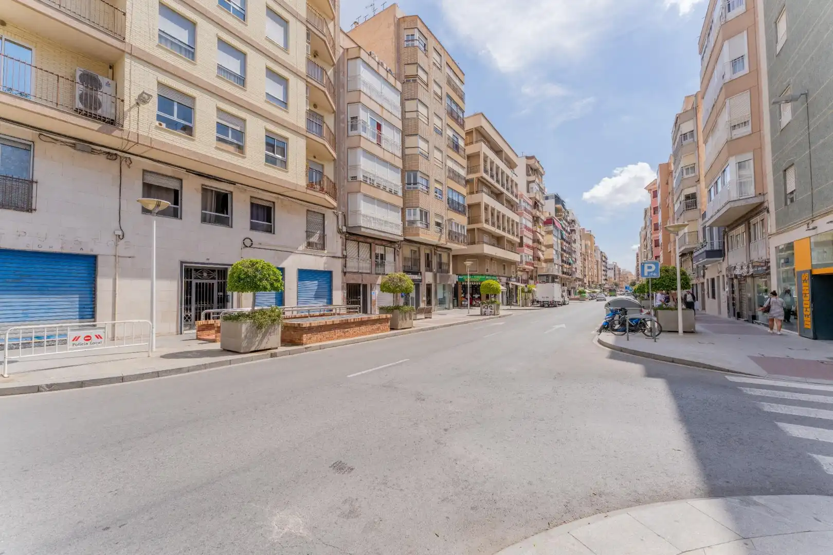 Vista exterior de Pis en venda en Elche / Elx amb Aire condicionat