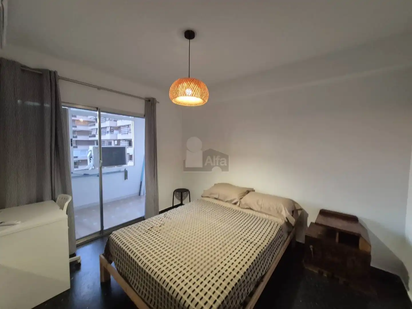 Flat with terrace to rent in Plaza Profesor Tamarit Olmos 16