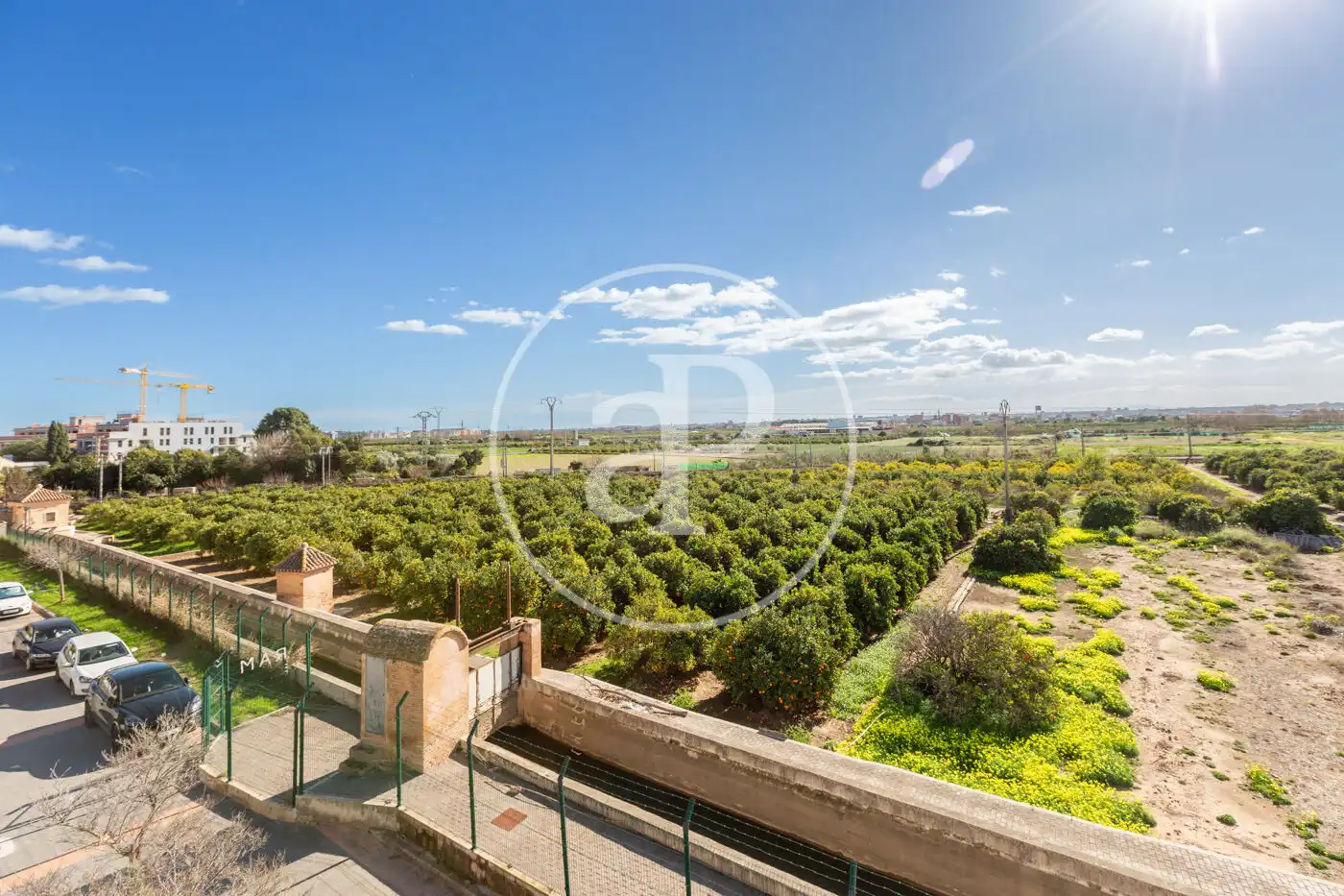 Jardí de Casa adosada en venda en Moncada amb Aire condicionat, Calefacció i Terrassa