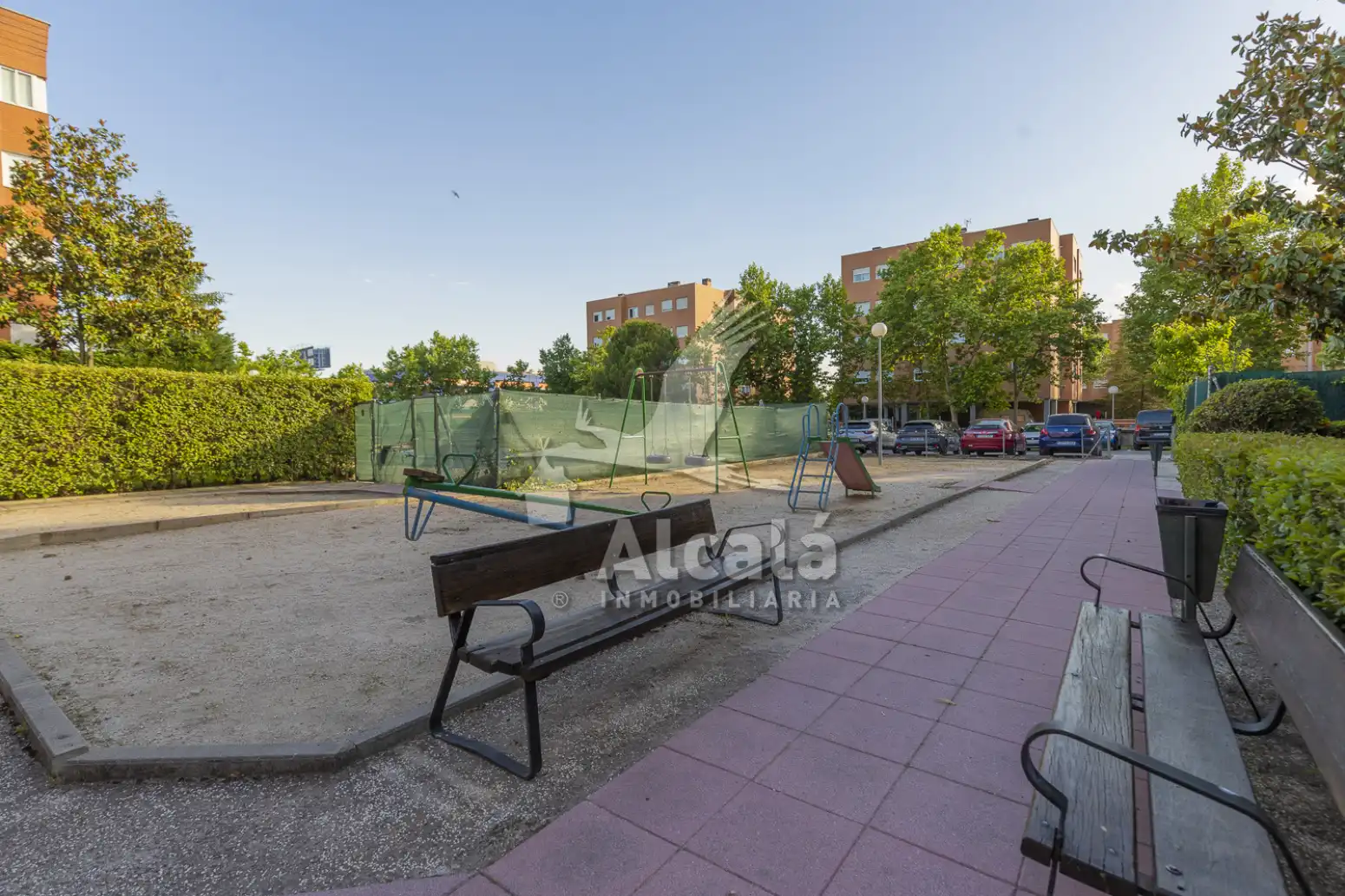 Vista exterior de Piso en venta en Alcalá de Henares con Aire acondicionado, Calefacción y Trastero