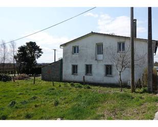 Vista exterior de Casa o xalet en venda en Oza dos Ríos amb Jardí privat