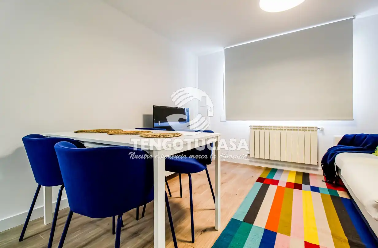 Flat for rent in Madrid  with Air Conditioner, Heating and Furnished