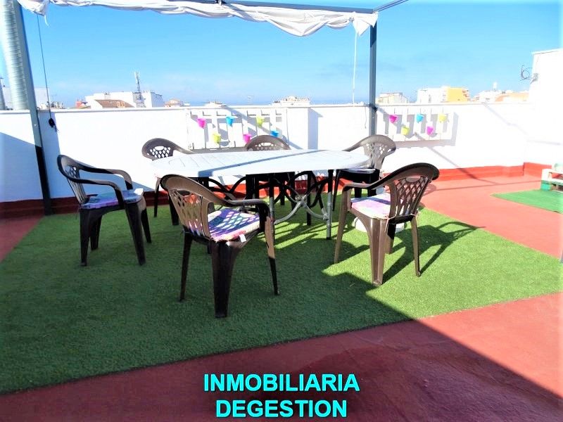 Terrassa de Dúplex de lloguer en Linares amb Aire condicionat, Calefacció i Terrassa