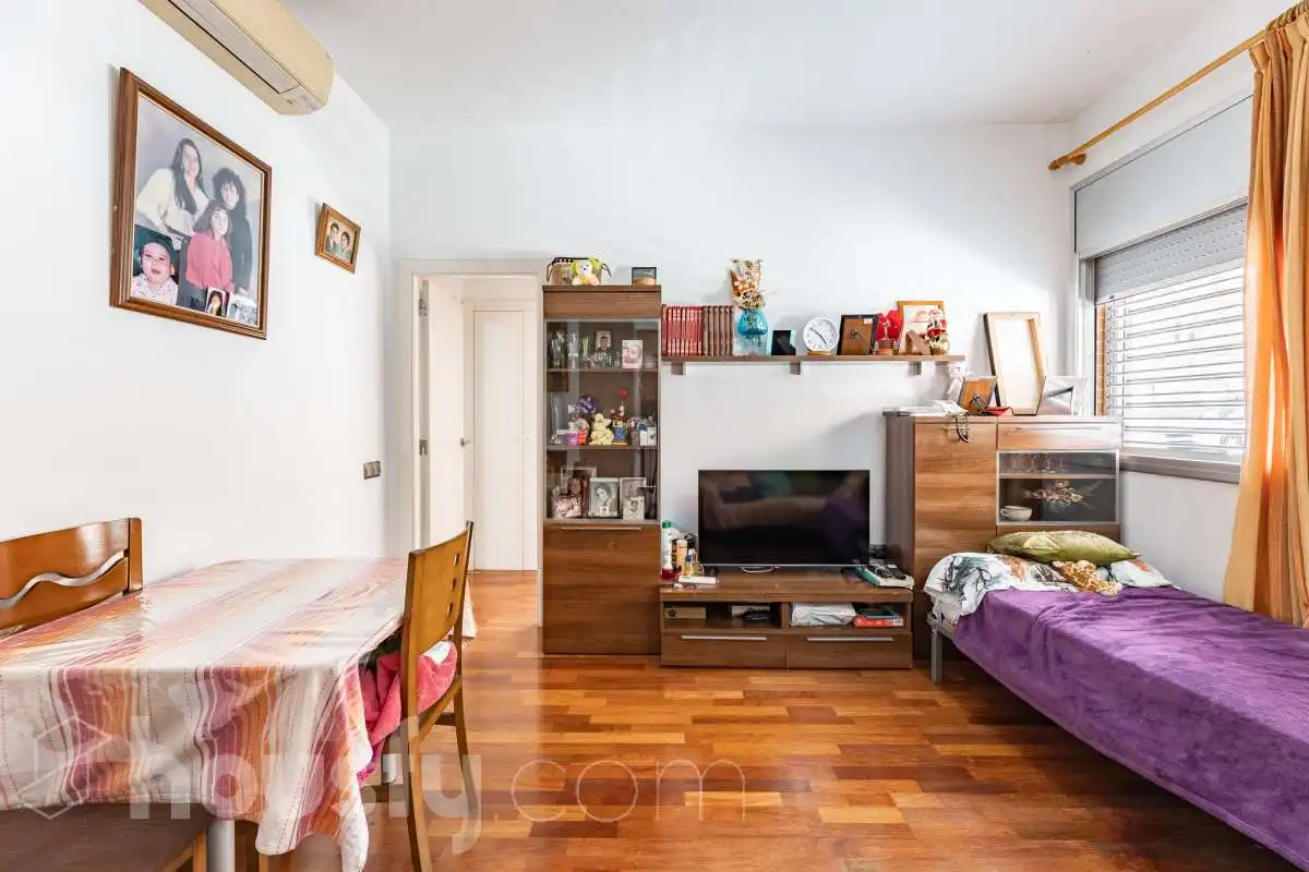 Bedroom of Ground floor for sale in Sabadell  with Air Conditioner, Heating and Parquet flooring