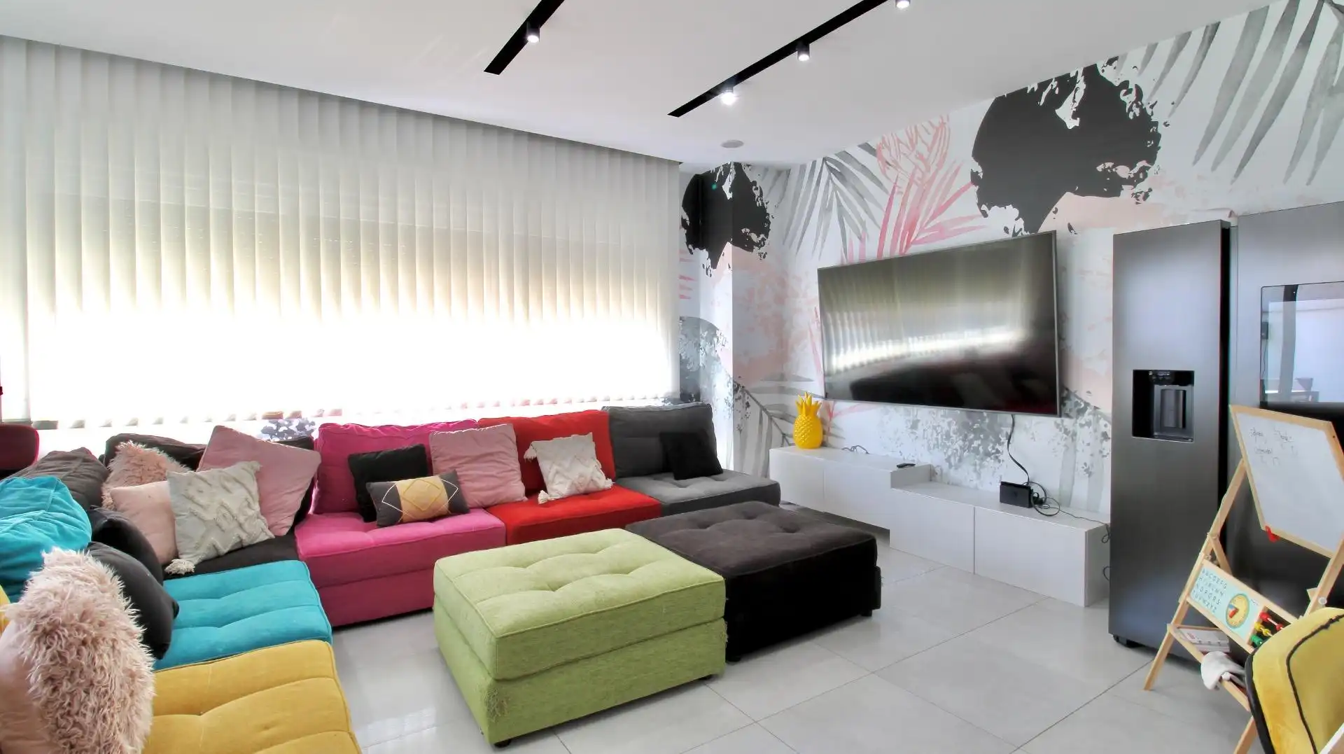 Sala de estar de Casa adosada en venta en Armilla con Aire acondicionado, Calefacción y Jardín privado