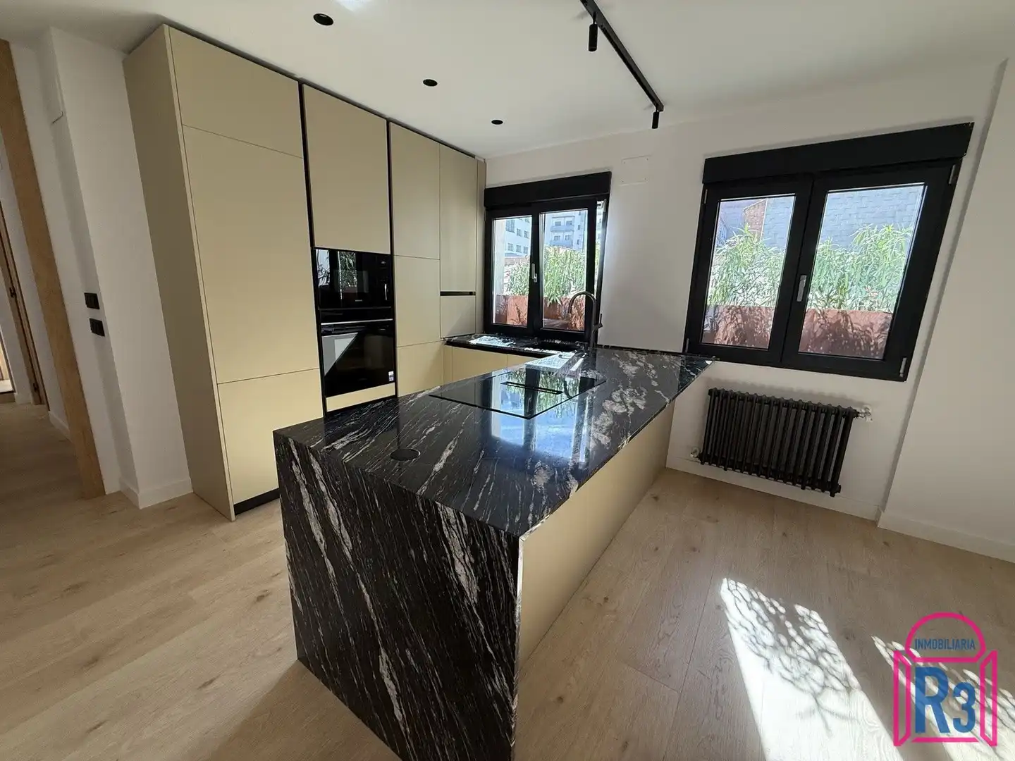 Apartamento con ascensor en venta en San Agustin, imagen 2