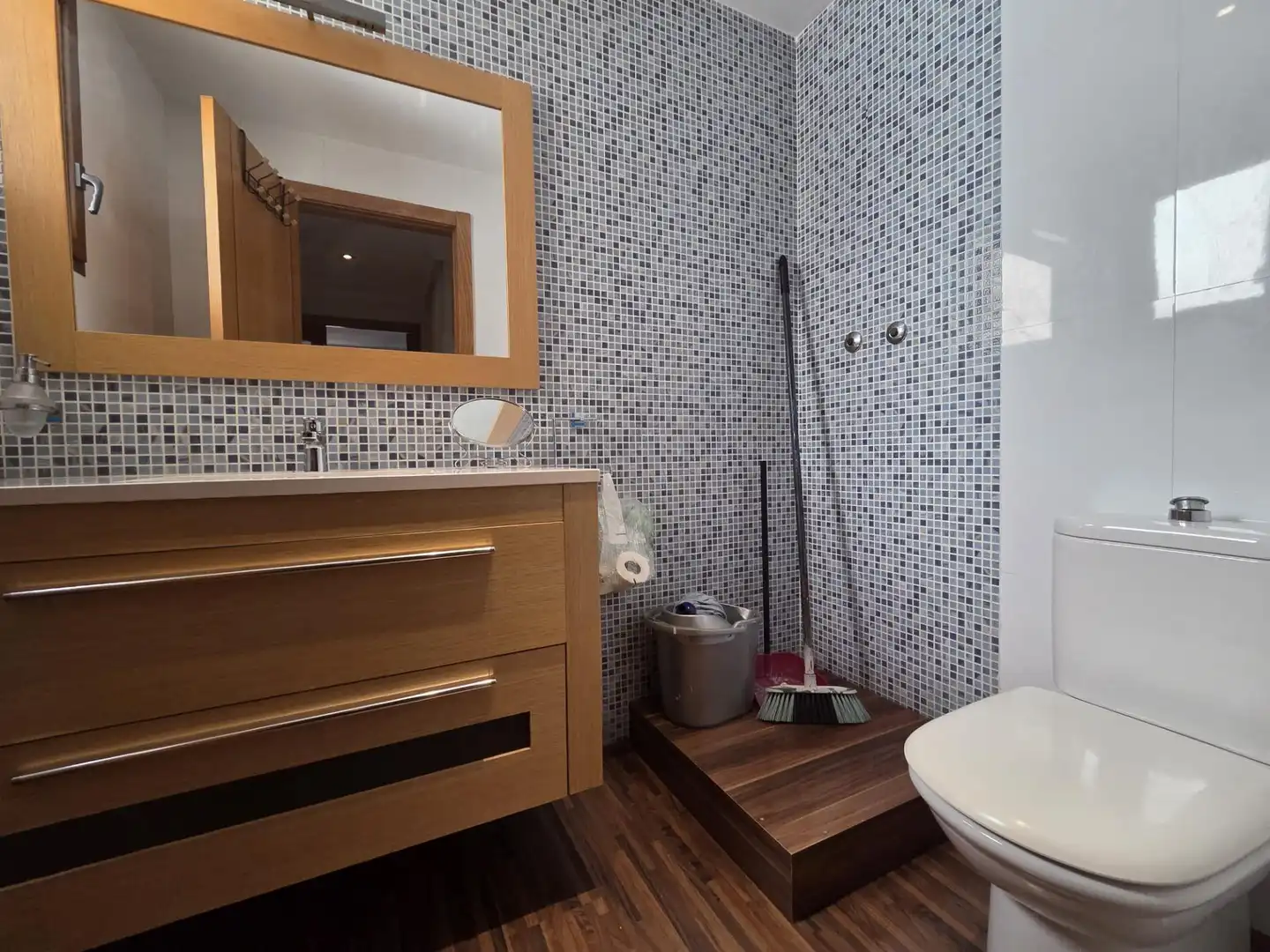 Badezimmer von Wohnung zur Miete in Archena mit Abstellraum und Möbliert