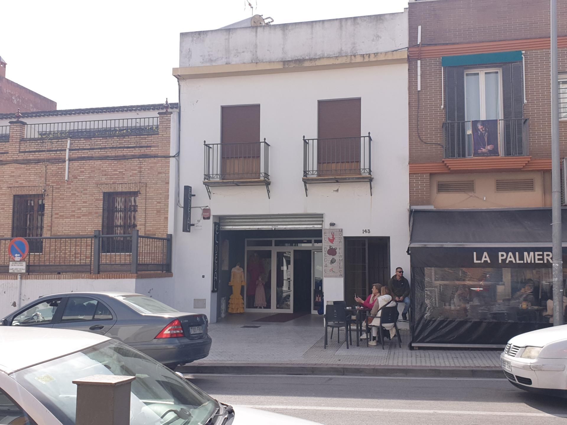 Exterior view of Flat for sale in Castilleja de la Cuesta  with Private garden