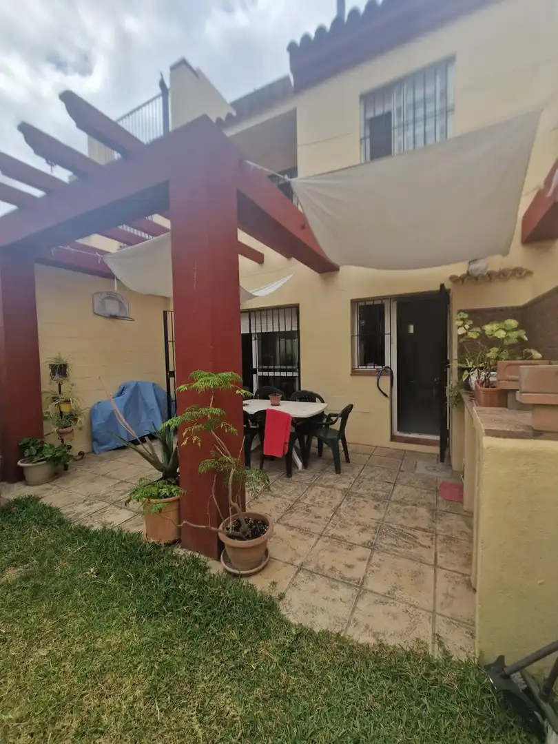 Terrassa de Casa adosada en venda en Puerto Real amb Aire condicionat, Jardí privat i Traster