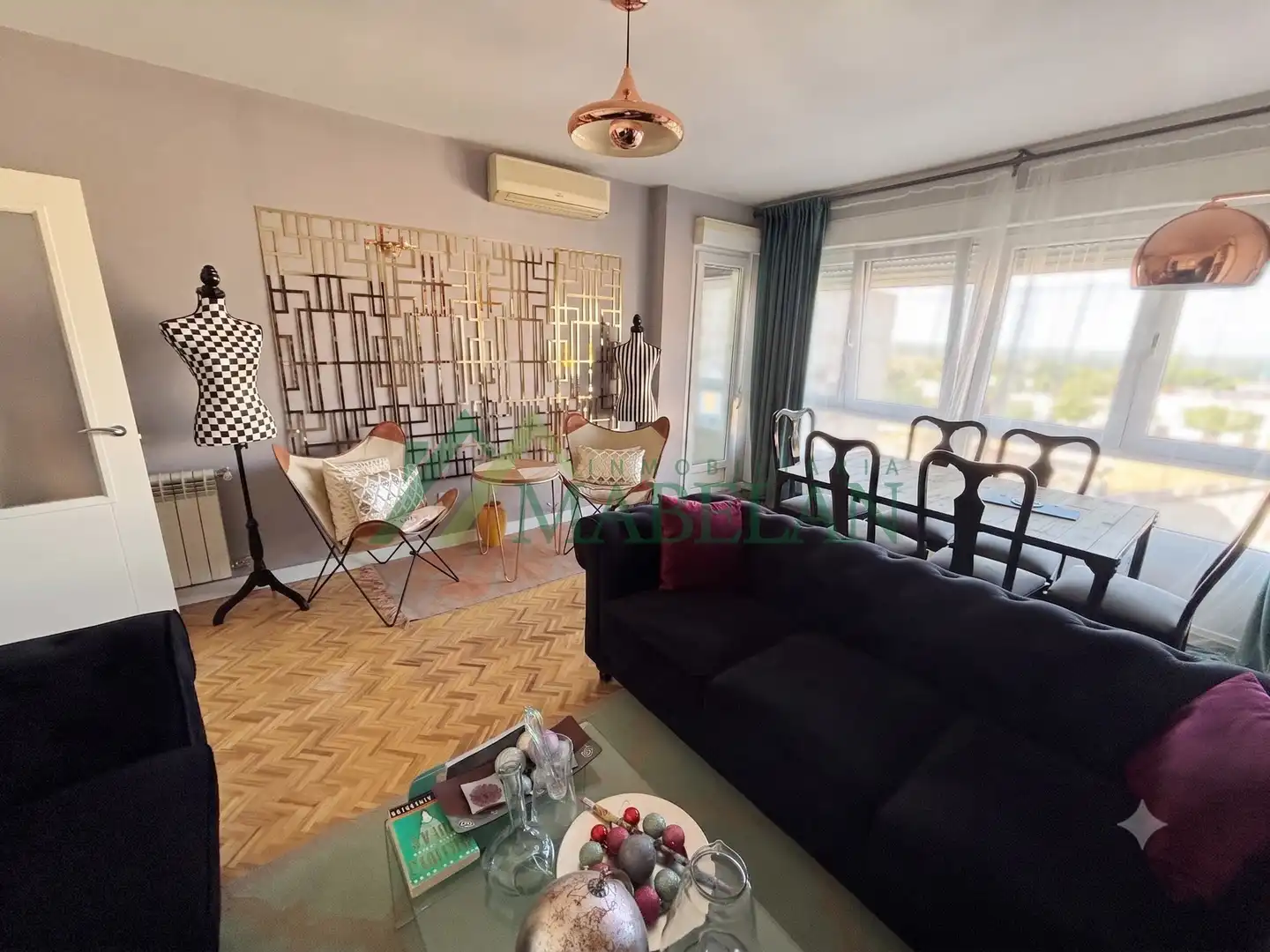 Living room of Flat for sale in Las Rozas de Madrid  with Air Conditioner, Heating and Balcony
