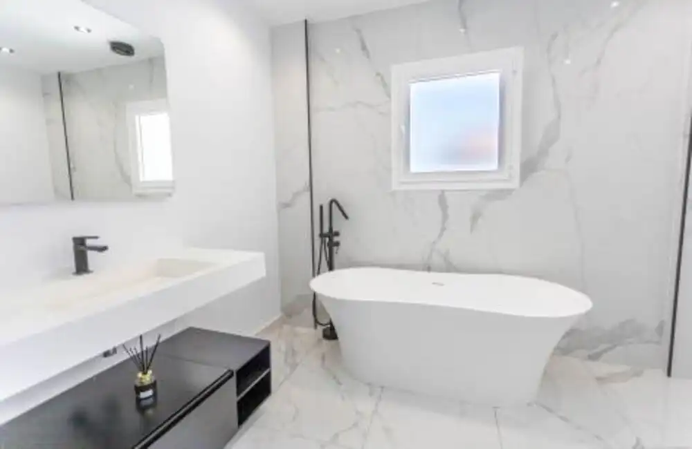 Bathroom of Houses for rent in Marbella  with Air Conditioner, Private garden and Terrace