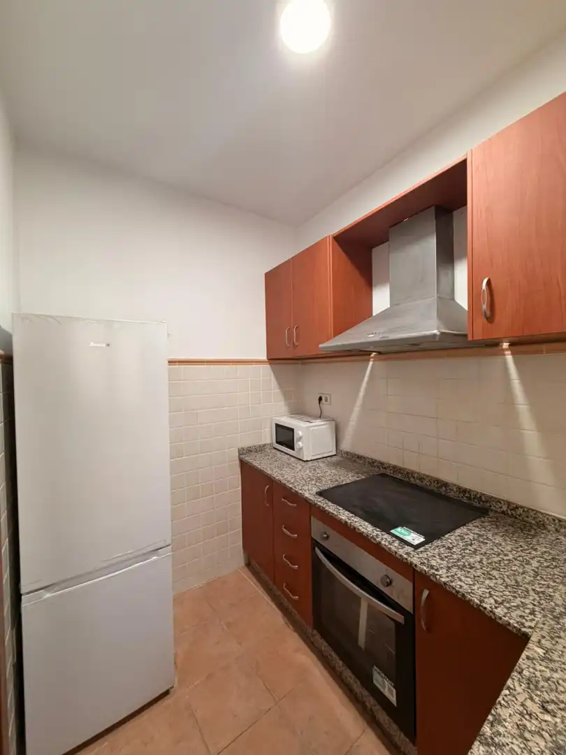 Cocina de Piso de alquiler en Caravaca de la Cruz con Amueblado, Horno y Microondas