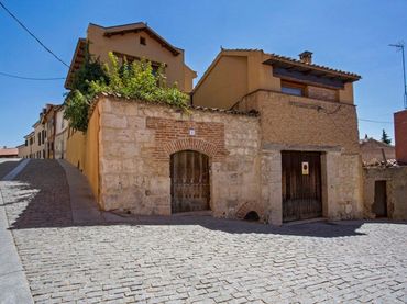 Casa en venda a Calle TERCIAS