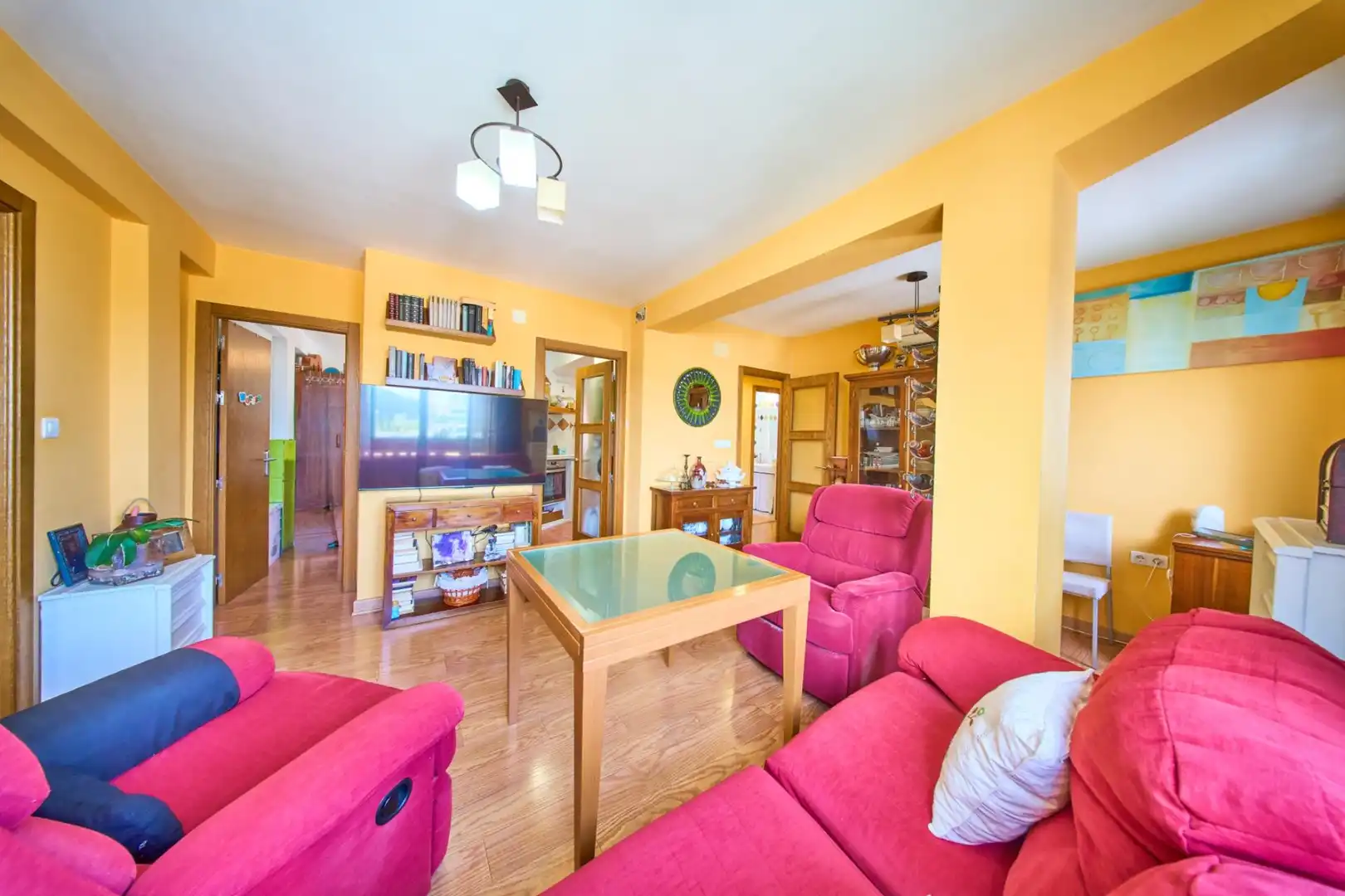Sala d'estar de Pis en venda en Granada amb Aire condicionat