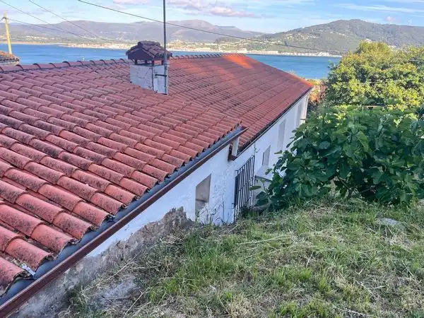 Vista exterior de Casa o xalet en venda en A Guarda   amb Jardí privat i Traster