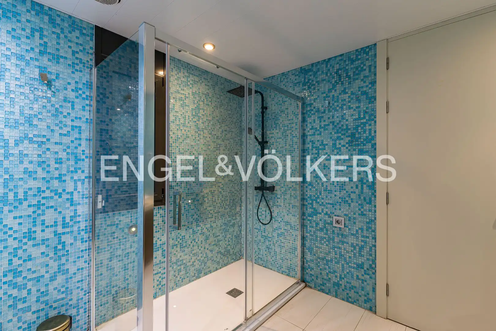 Bathroom of Houses for rent in Sitges  with Air Conditioner, Heating and Private garden