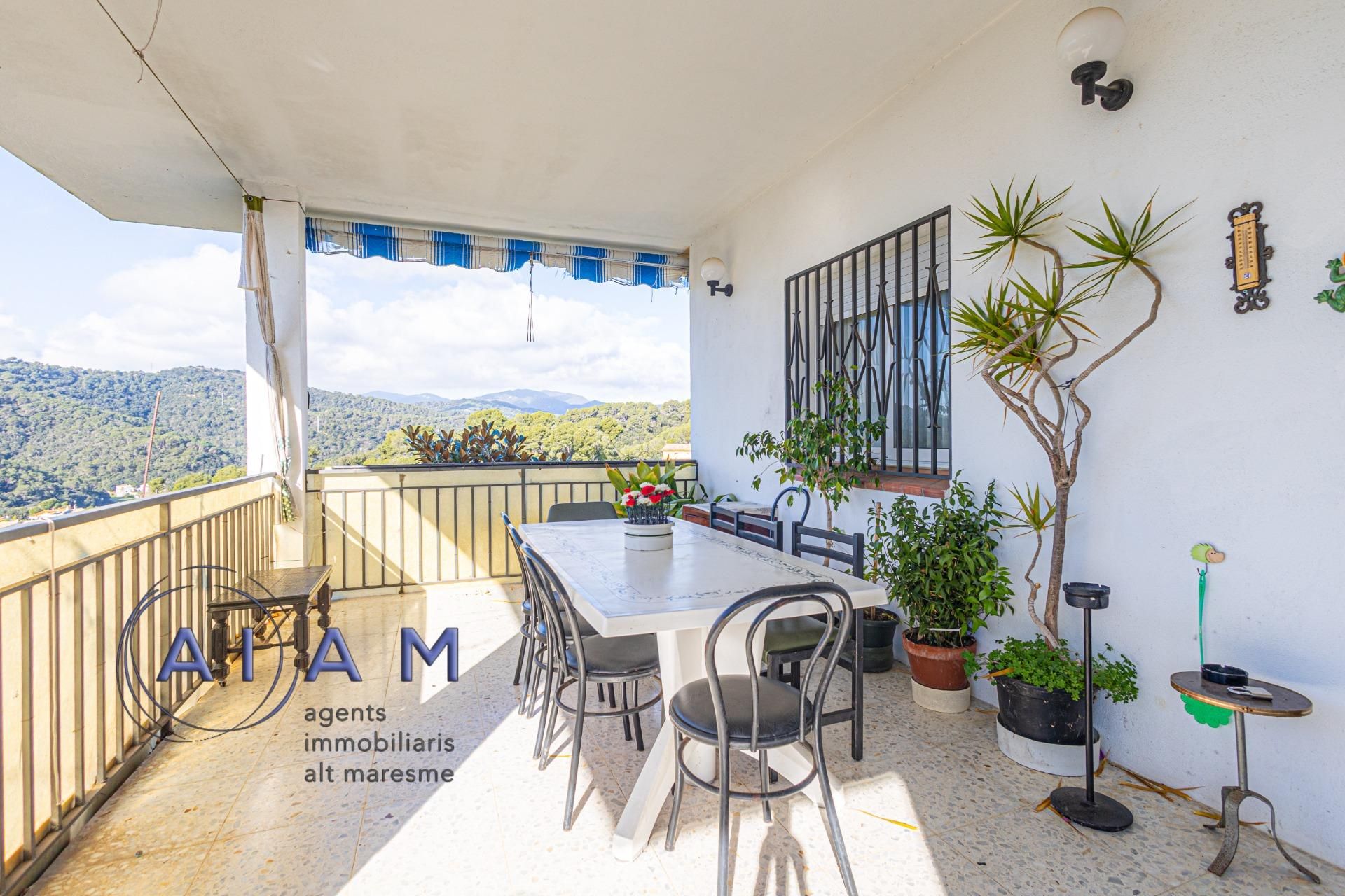 Terrassa de Finca rústica en venda en Santa Susanna amb Aire condicionat, Calefacció i Jardí privat