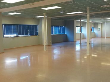 Oficina de lloguer a Avenida Alcalde Luis Uruñuela